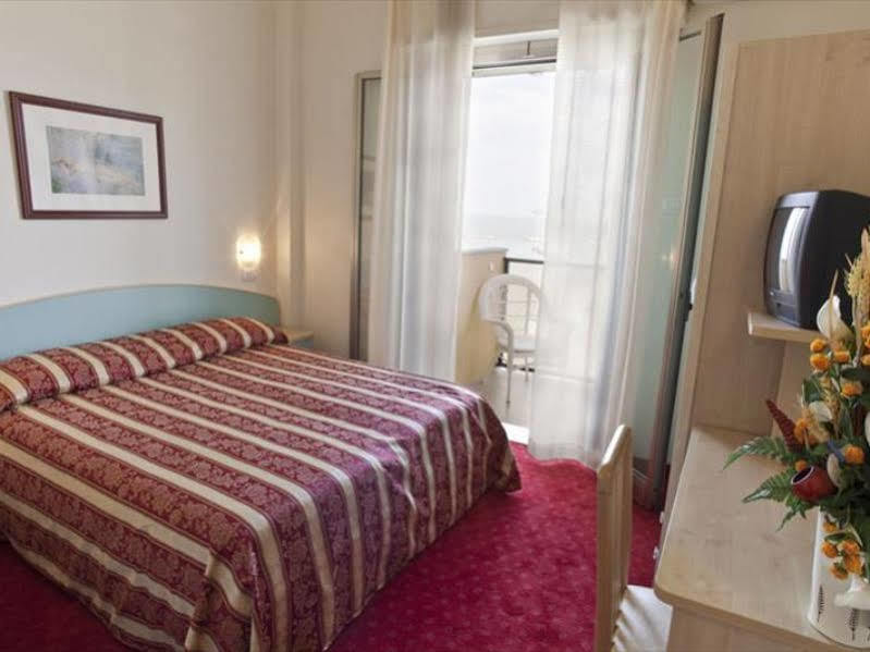 Silver Hotel